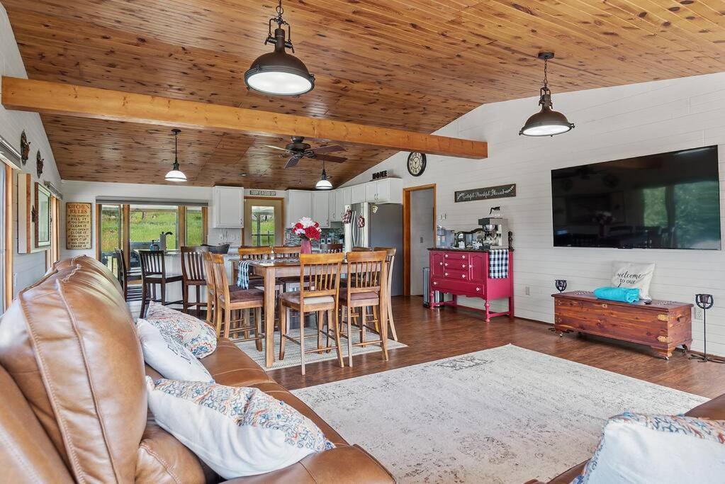 Papa'S Place On Willow Creek Custer Ngoại thất bức ảnh