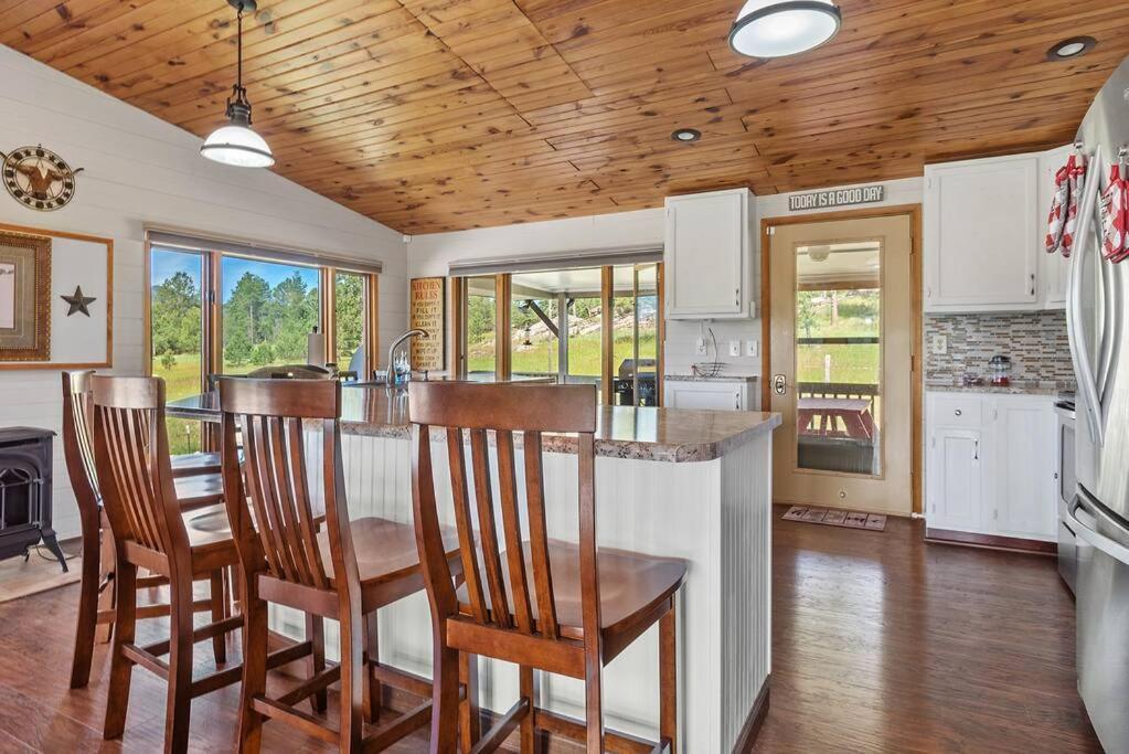 Papa'S Place On Willow Creek Custer Ngoại thất bức ảnh